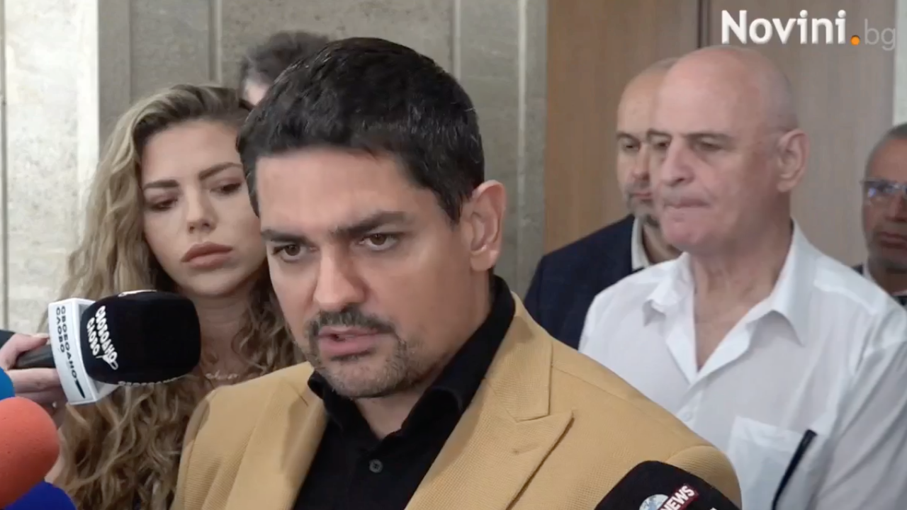 МЕЧ: Даниел Митов е най-некадърният министър, който някога се е появявал в МВР
